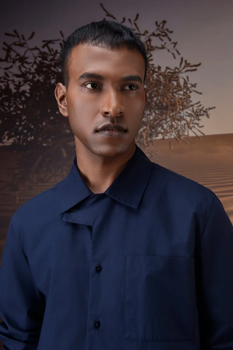 جينات ليكوانت هيمانت قميص بوبلين قطن الجيزة كحلي